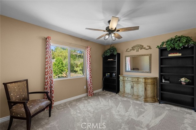 30444 Hidden Valley Court, Castaic CA: https://media.crmls.org/medias/63dd7f38-5c40-40dc-838e-0b16250c5a70.jpg