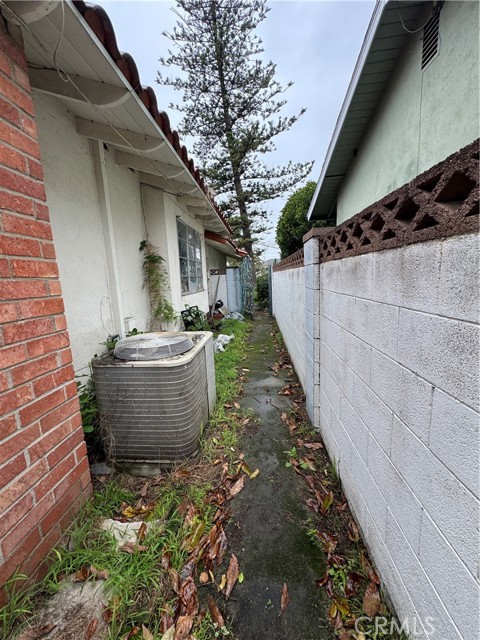 Detail Gallery Image 21 of 28 For 13822 Pasadena, Santa Ana,  CA 92705 - 3 Beds | 2 Baths