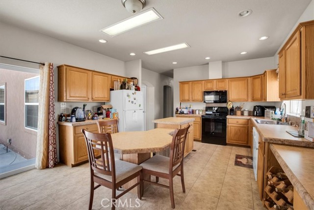 Detail Gallery Image 11 of 50 For 1010 Sunrise Ave, Twentynine Palms,  CA 92277 - 3 Beds | 2 Baths