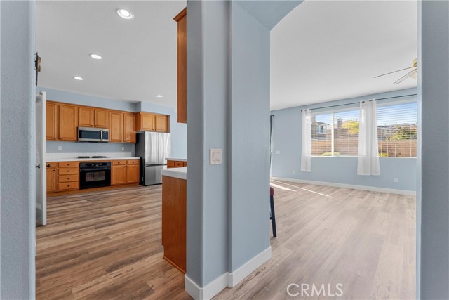 3414 Club Rancho Drive, Palmdale CA: https://media.crmls.org/medias/63df9aca-4825-48f1-b70f-9c96e8e47791.jpg