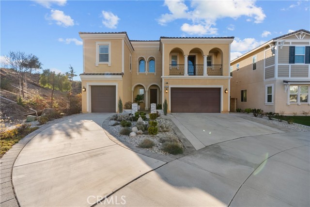 Detail Gallery Image 4 of 73 For 27601 Skylark Ln, Saugus,  CA 91350 - 6 Beds | 5/1 Baths