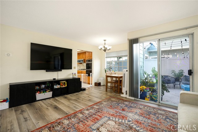 1827 Gramercy Avenue photo 12