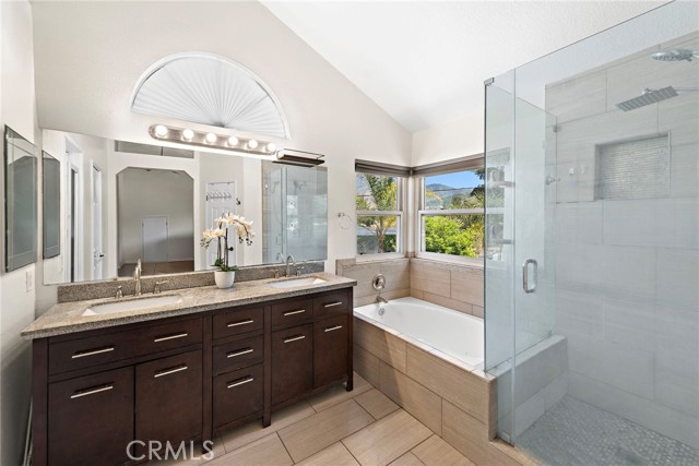 Detail Gallery Image 12 of 50 For 32163 Fall River Rd, Rancho Santa Margarita,  CA 92679 - 5 Beds | 3 Baths