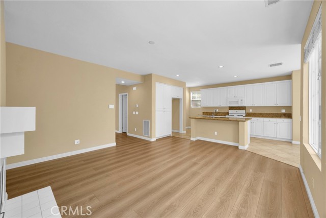 Formal sitting area w fireplace / angel 2