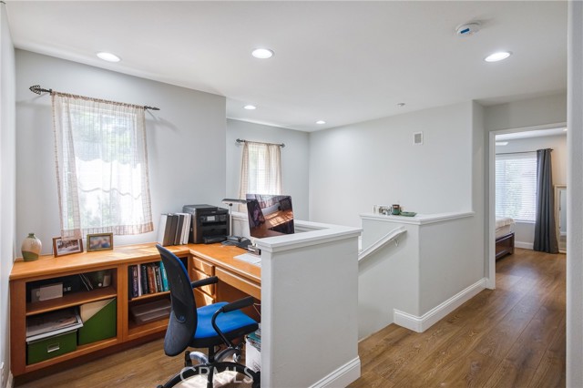 Detail Gallery Image 7 of 10 For 50 Sapphire, Irvine,  CA 92602 - 3 Beds | 2/1 Baths