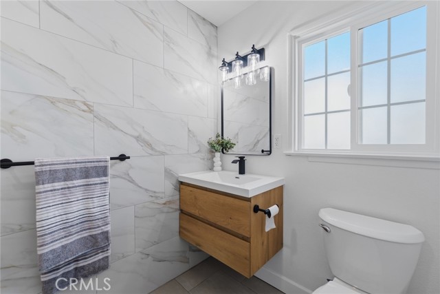 Detail Gallery Image 28 of 45 For 2614 W 111th, Inglewood,  CA 90303 - 5 Beds | 3 Baths