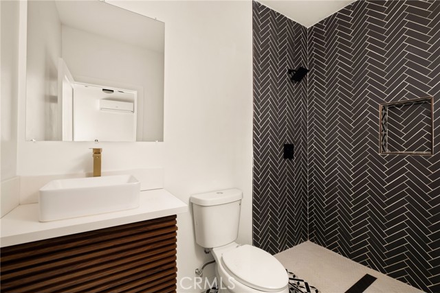 2920 Bancroft Street, San Diego CA: https://media.crmls.org/medias/63e2e05c-bc4c-4b3a-a6a3-7b3704de252a.jpg