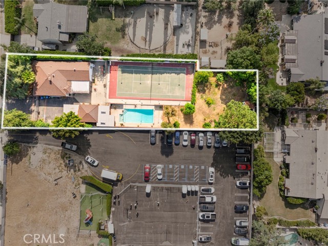 22226 Devonshire Street, Chatsworth CA: https://media.crmls.org/medias/63e35d8b-e277-462f-ac2c-3f8c62fc47dc.jpg