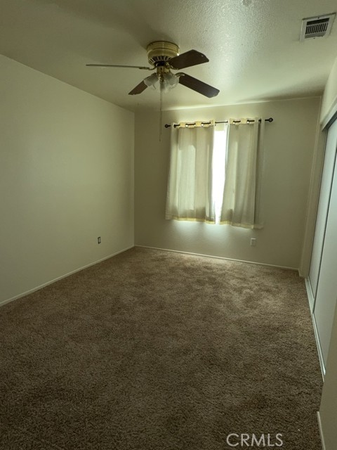 19187 Cochise Place, Apple Valley CA: https://media.crmls.org/medias/63e3e044-ed1c-4148-8286-98983c91c1f3.jpg
