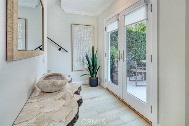 Detail Gallery Image 7 of 40 For 410 Acacia, Corona Del Mar,  CA 92625 - 2 Beds | 2 Baths