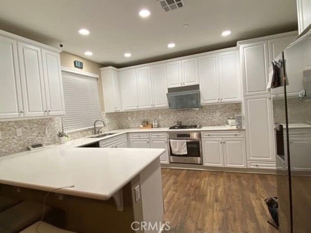 Detail Gallery Image 4 of 32 For 7972 Sunflower St, Highland,  CA 92346 - 3 Beds | 2/1 Baths