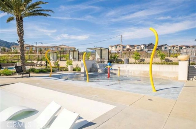 Detail Gallery Image 15 of 20 For 16502 Casa Grande Ave #513,  Fontana,  CA 92336 - 3 Beds | 2/1 Baths