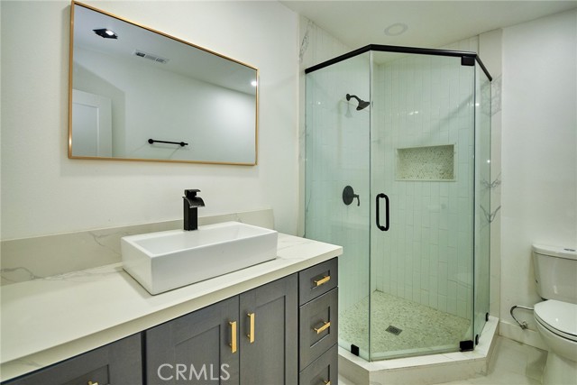 512 S Barranca Street, West Covina CA: https://media.crmls.org/medias/63e60368-5139-4787-a1c9-14076e8b52e1.jpg