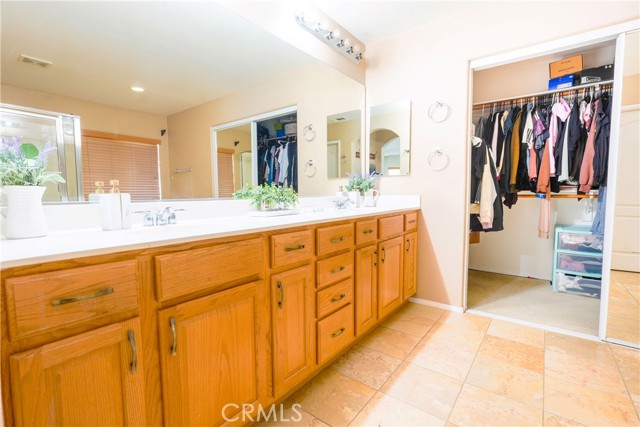 Detail Gallery Image 14 of 26 For 3577 Whieldon Dr, Perris,  CA 92571 - 4 Beds | 2/1 Baths