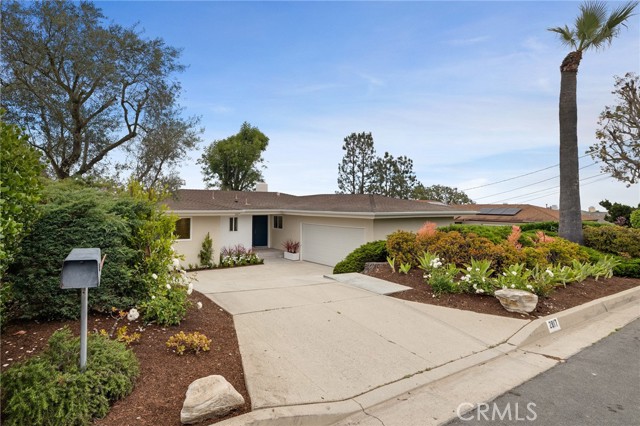 2817 San Ramon Drive, Rancho Palos Verdes CA: https://media.crmls.org/medias/63e79359-63a8-4fe6-9280-fc9b292ecb9c.jpg