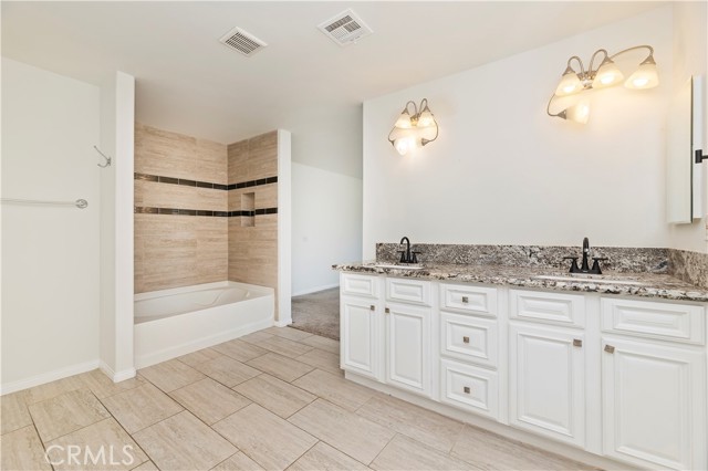 7066 Hayden Avenue, Corona CA: https://media.crmls.org/medias/63e7e051-18db-4af0-94d3-70139b17acce.jpg