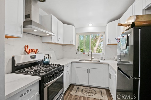Detail Gallery Image 14 of 20 For 611 S Orange Ave #10,  Santa Ana,  CA 92701 - 1 Beds | 1 Baths