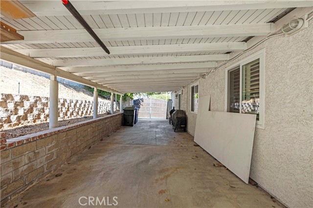 28631 Winterdale Drive, Canyon Country CA: https://media.crmls.org/medias/63e8f094-e394-4f9a-9e9b-b5928314ab1e.jpg