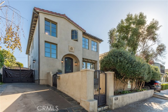 628 Marine Avenue, Manhattan Beach, California 90266, 3 Bedrooms Bedrooms, ,2 BathroomsBathrooms,Residential,Sold,Marine,SB21269564