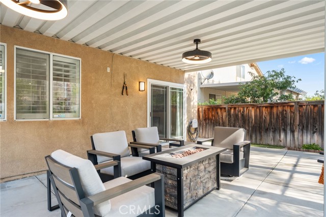16192 Setting Sun Circle, Riverside CA: https://media.crmls.org/medias/63e95c79-1c84-4332-9430-4702dee204c5.jpg
