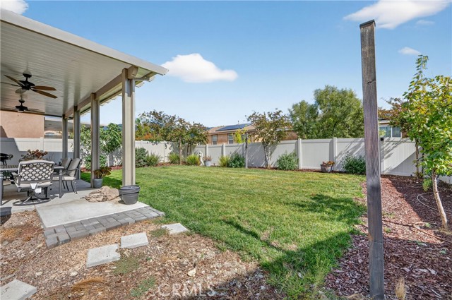 17689 Cornsilk Lane, San Bernardino CA: https://media.crmls.org/medias/63e95f42-9d5b-4dc6-ad42-e97586f94222.jpg