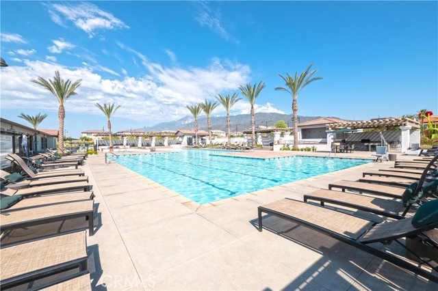 Detail Gallery Image 42 of 69 For 16657 Snowdrop Ln #2,  Fontana,  CA 92336 - 4 Beds | 3 Baths