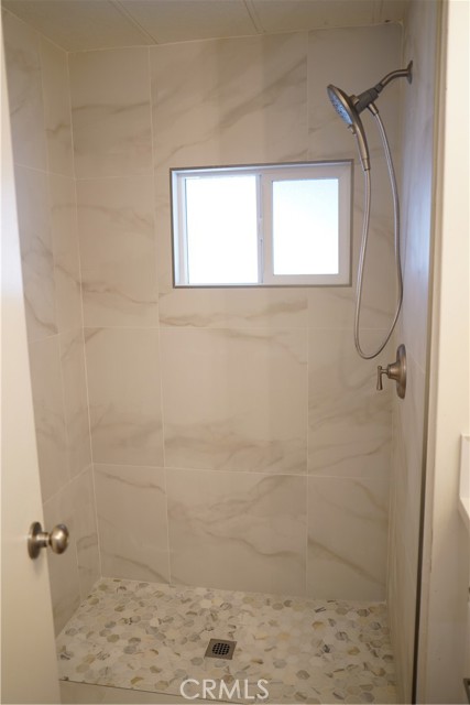 9391 California Ave, Riverside CA: https://media.crmls.org/medias/63eaff84-d818-487f-b470-1e9bd0c1e184.jpg