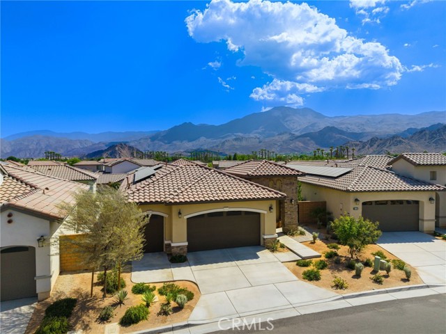 80241 Champions Way, La Quinta CA: https://media.crmls.org/medias/63eb2e84-8e62-4742-8f6f-c7baad2fc262.jpg