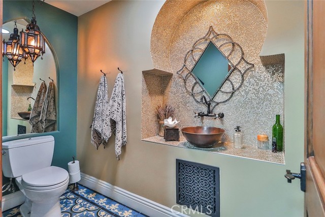 Detail Gallery Image 10 of 45 For 5617 Colodny Dr, Agoura Hills,  CA 91301 - 6 Beds | 4/1 Baths