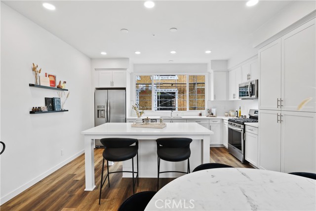 Detail Gallery Image 11 of 23 For 30 Bigsby Dr, Stanton,  CA 90680 - 3 Beds | 3/1 Baths