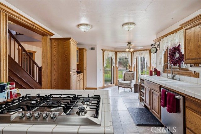 Detail Gallery Image 21 of 49 For 38076 Pine Meadow, Oakhurst,  CA 93644 - 3 Beds | 2/1 Baths
