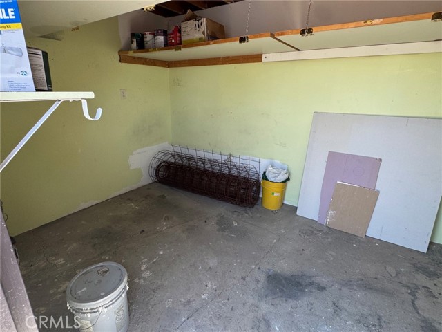 Image 24 of 29 For 926 Griffith Way
