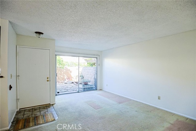 Detail Gallery Image 5 of 36 For 5106 W 1st, Santa Ana,  CA 92703 - 3 Beds | 2/1 Baths