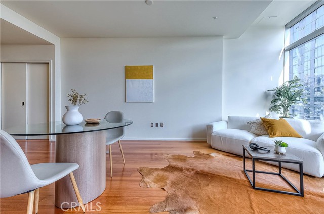 Detail Gallery Image 3 of 39 For 1155 S Grand #1313,  Los Angeles,  CA 90015 - 0 Beds | 1 Baths