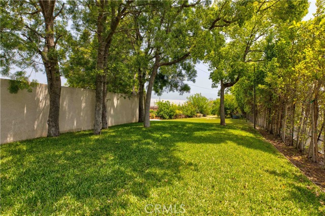Detail Gallery Image 15 of 47 For 1901 W Pacific Ave, Burbank,  CA 91506 - 3 Beds | 3 Baths