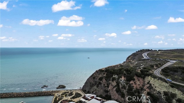 32702 Seven Seas Drive, Dana Point CA: https://media.crmls.org/medias/63ef1570-fb71-4988-ba1d-72a54b557f9b.jpg