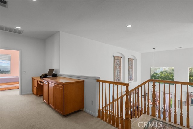 22440 Skylake Place, Saugus CA: https://media.crmls.org/medias/63ef5a36-1120-4feb-9a65-2153524f931c.jpg