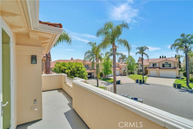48 Via Porto Grande, Rancho Palos Verdes CA: https://media.crmls.org/medias/63efc54c-aeb9-4462-8238-41217a2019ec.jpg