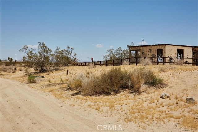 Detail Gallery Image 7 of 8 For 0 0 Border Apn # 064261170000 Rd, Joshua Tree,  CA 92252 - – Beds | – Baths