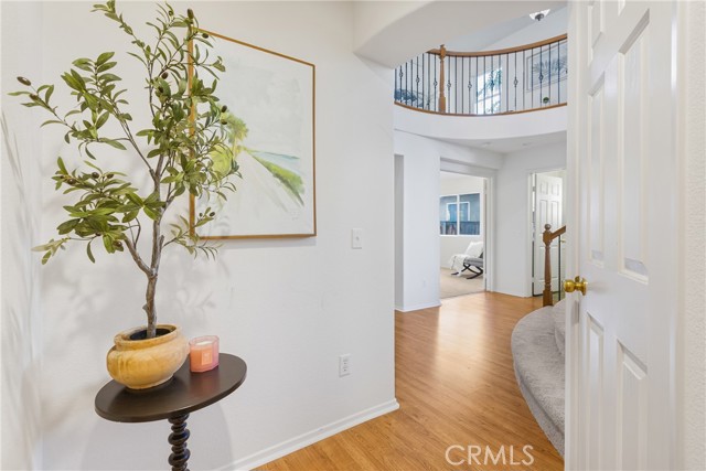 Detail Gallery Image 3 of 39 For 33422 Scarborough, Temecula,  CA 92592 - 5 Beds | 3/1 Baths