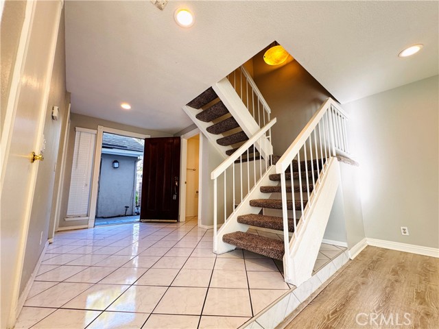 Detail Gallery Image 15 of 37 For 136 Briarwood #50,  Irvine,  CA 92604 - 3 Beds | 2/1 Baths