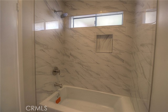 Detail Gallery Image 31 of 40 For 400 N Louise St #205,  Glendale,  CA 91206 - 2 Beds | 2 Baths