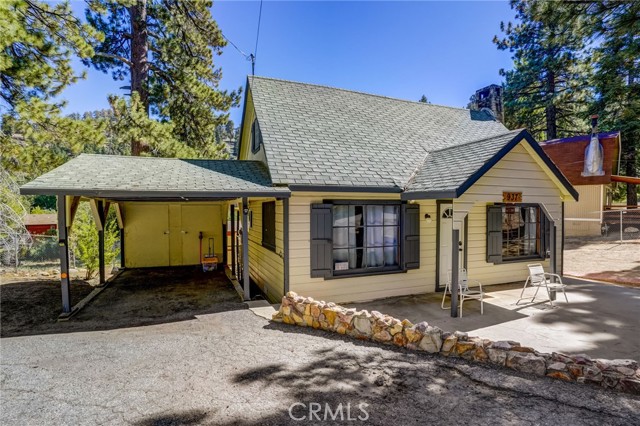 Detail Gallery Image 4 of 61 For 937 Cameron Dr, Big Bear Lake,  CA 92315 - 2 Beds | 1/1 Baths