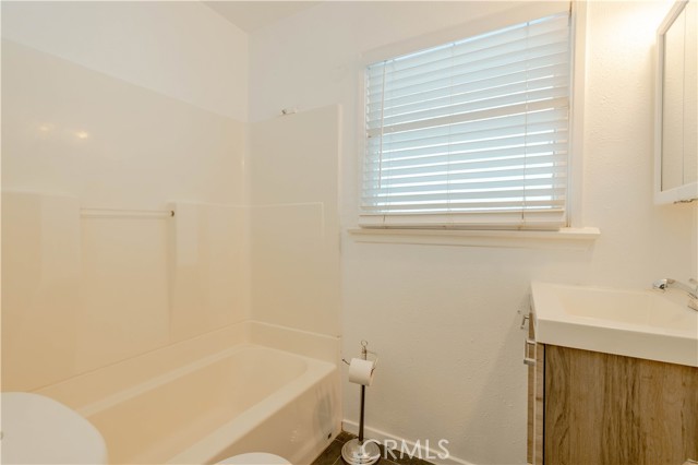 Detail Gallery Image 14 of 27 For 38725 Jacklin, Palmdale,  CA 93550 - 3 Beds | 2 Baths