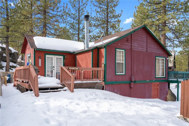 Detail Gallery Image 1 of 25 For 813 Lark Trl, Big Bear Lake,  CA 92315 - 2 Beds | 1 Baths