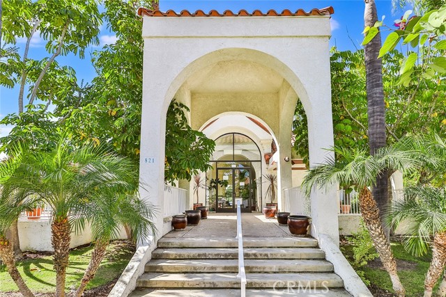 Entrance to Rec Center