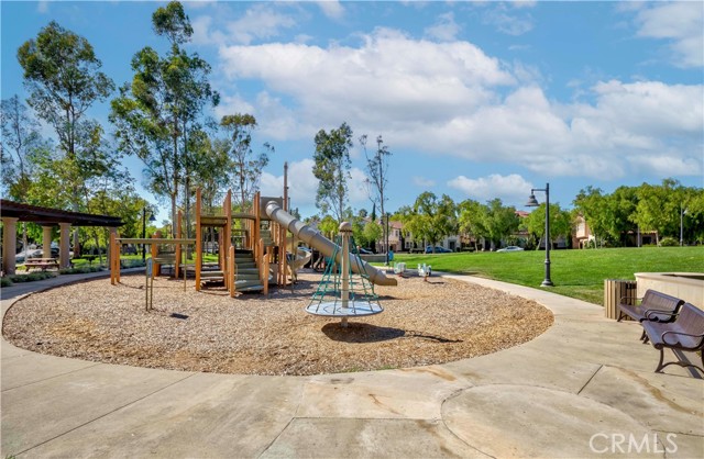 78 Talisman, Irvine CA: https://media.crmls.org/medias/63f3bc7c-4907-47c4-b61f-3b70862912f5.jpg
