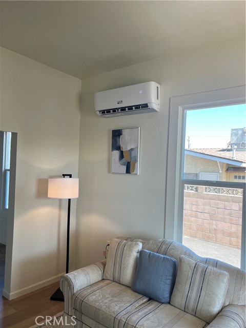 1231 Webster Street, Redlands CA: https://media.crmls.org/medias/63f3d2ee-d856-4ad8-8eab-189ceac98dd6.jpg