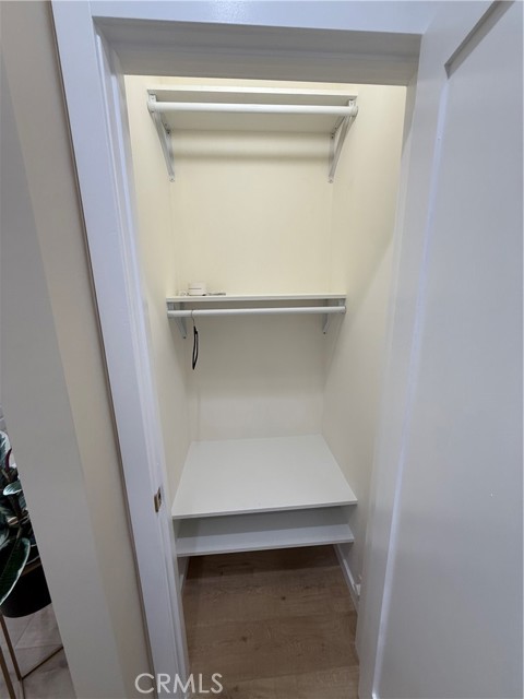 Detail Gallery Image 13 of 15 For 17606 Orna Dr, Granada Hills,  CA 91344 - 1 Beds | 1 Baths