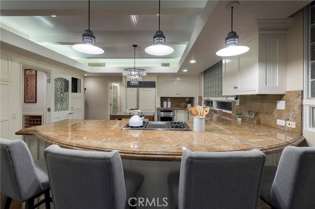 Detail Gallery Image 15 of 41 For 16631 Carousel, Huntington Beach,  CA 92649 - 4 Beds | 4/1 Baths